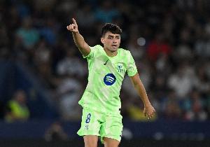 每体：巴萨受规则限制前2轮无法穿新球衣，皇马混搭做法达到要求