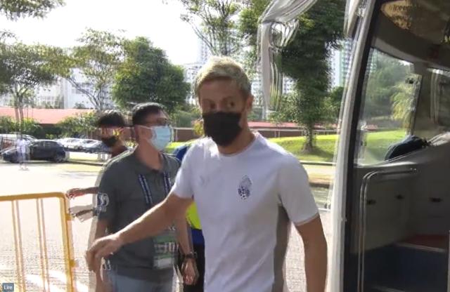 开云首页体验-大佬齐聚新加坡:本田圭佑画战术 因凡蒂诺看舞狮